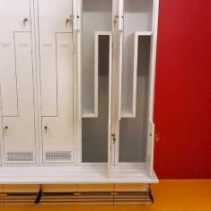 Garderobenschrank weiss Garderobenschränke Stahl Design Z-Schrank Garderobe