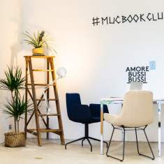 MUCBOOK CLUBHAUS 0